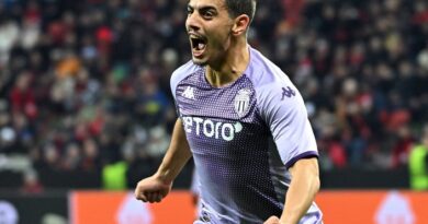 Dünya yıldızı Aslan oluyor.